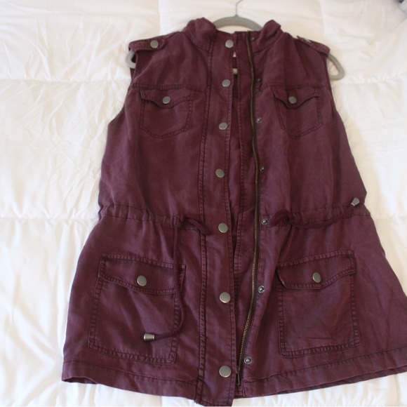ALTERD STATE Maroon Vest - Picture 7 of 7
